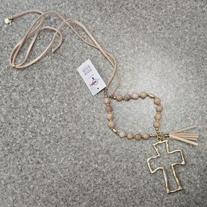 Cross adjustable beaded necklace